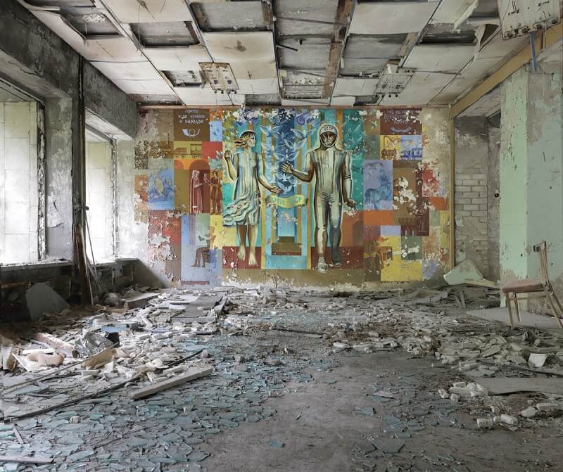 "Post Office, Pripyat. The mural illustrates the evolution of communication, from stone tablets and scrolls, to mail trains and finally a Soviet cosmonaut", Darmon Richter