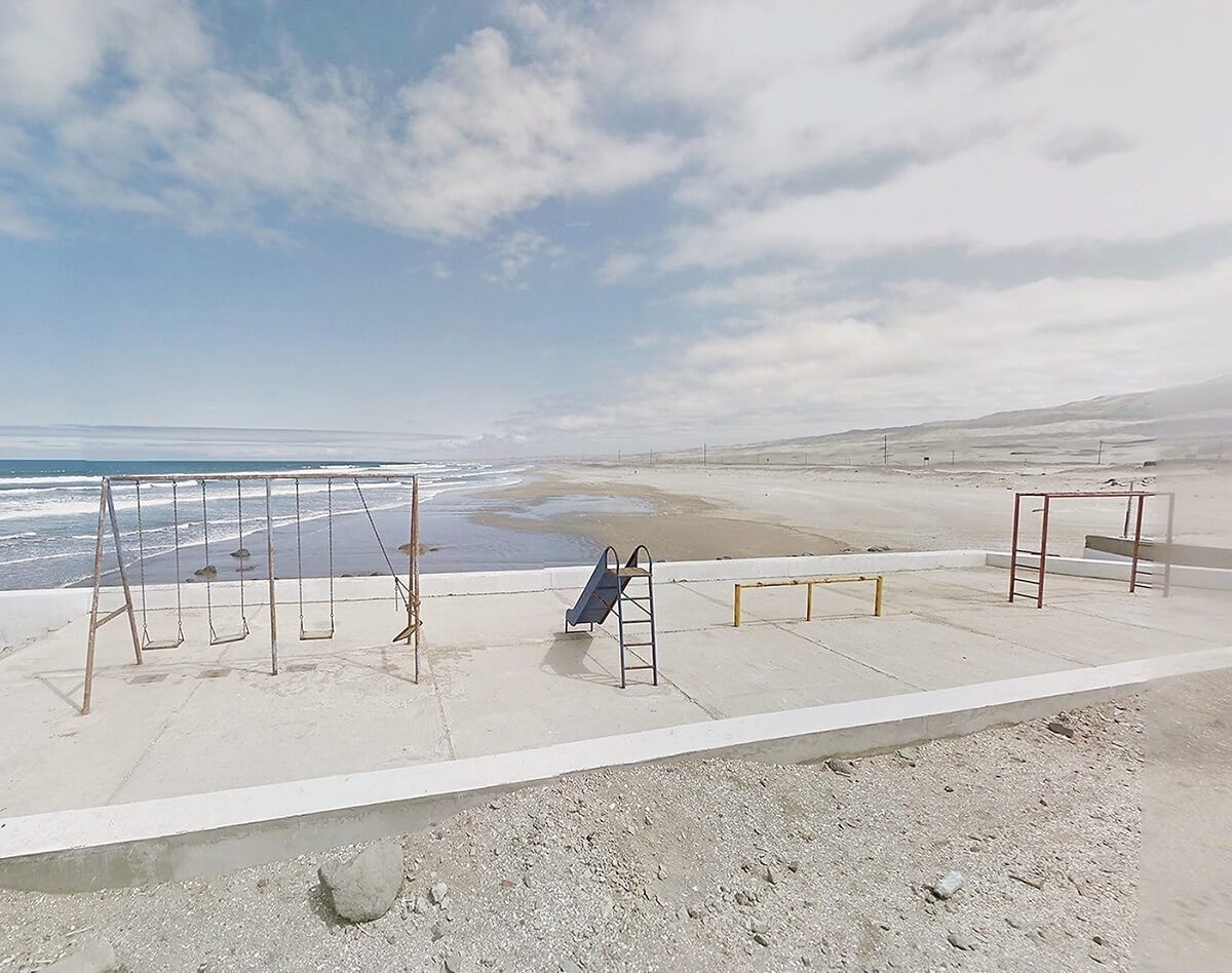 Abandoned playground in Peru, Jacqui Kenny/ Google Street View