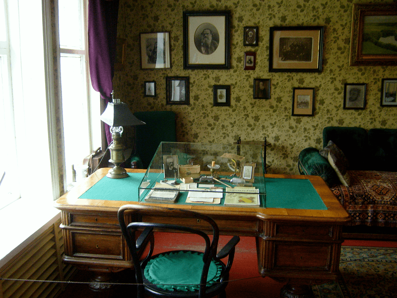Το γραφείο του Chekhov